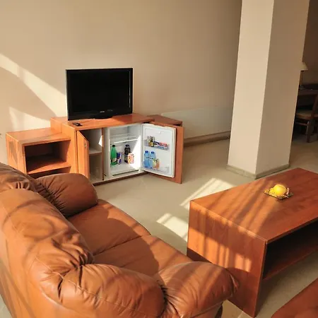 广场酒店 酒店 3*