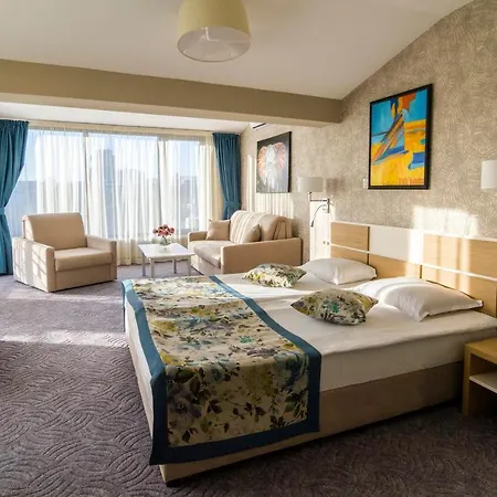 广场酒店 瓦爾納