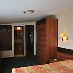 广场酒店 瓦爾納
