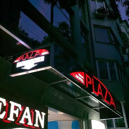 호텔 Plaza