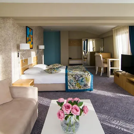 Plaza 3* 바르나